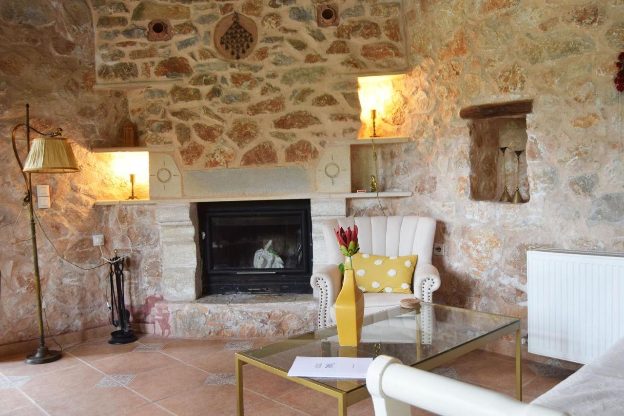 Stone Built Villa Galatia, Poolside & Perfect View Kares Bagian luar foto
